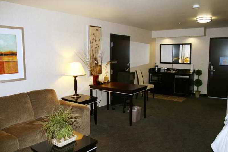 Hampton Inn & Suites Roseville Quarto foto